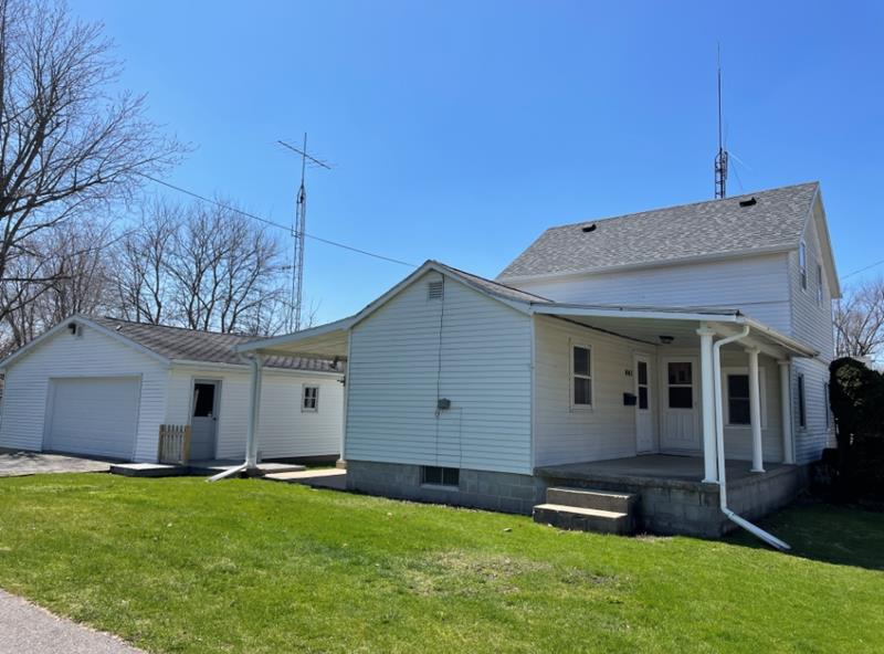 Town & Country Realty Mendota, IL